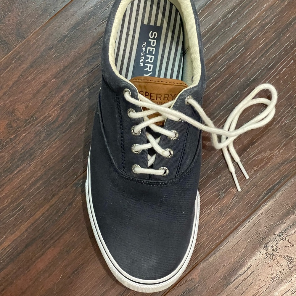 NWOT Men’s Sperry Navy CVO Canvas Sneaker Sz 10.5